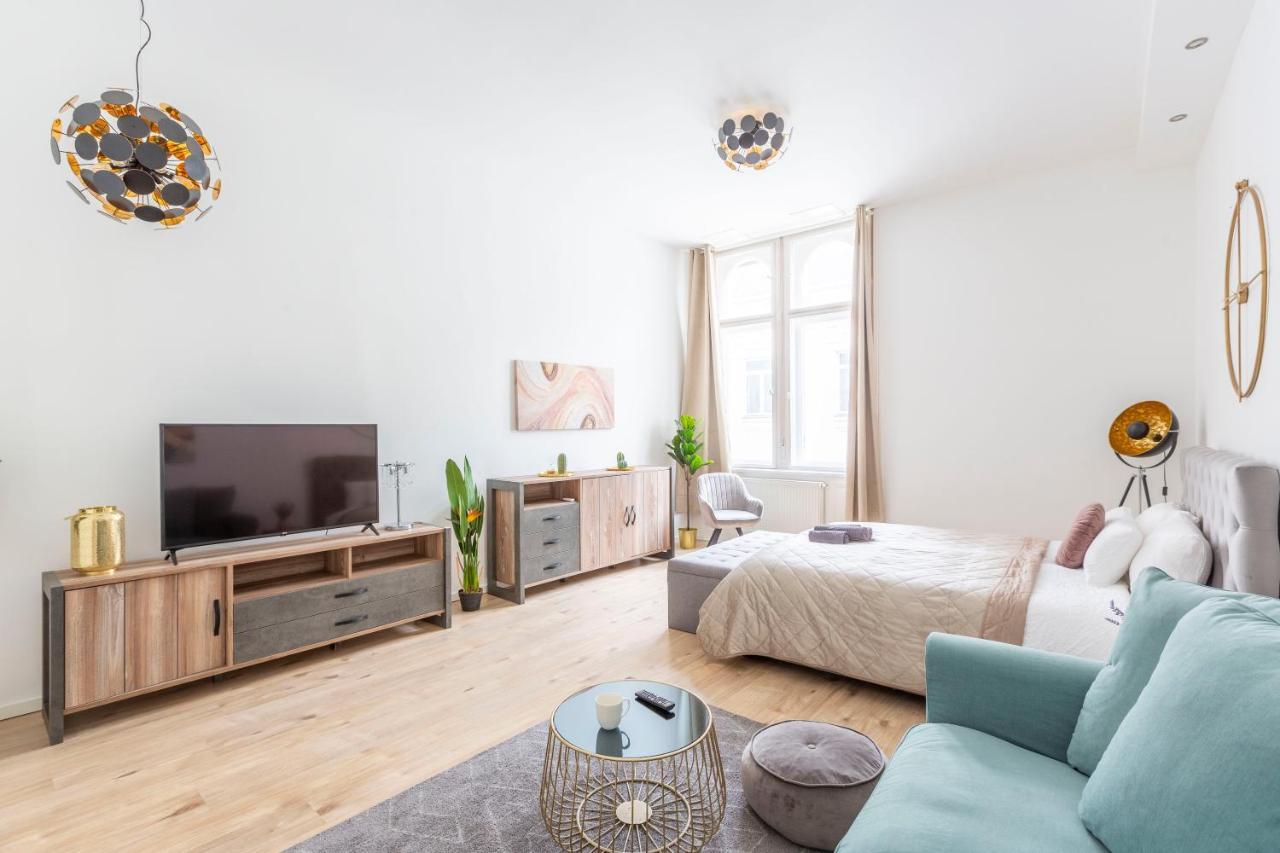Exclusive Central Apartment Next To The Fashion Street Budapest Exteriör bild